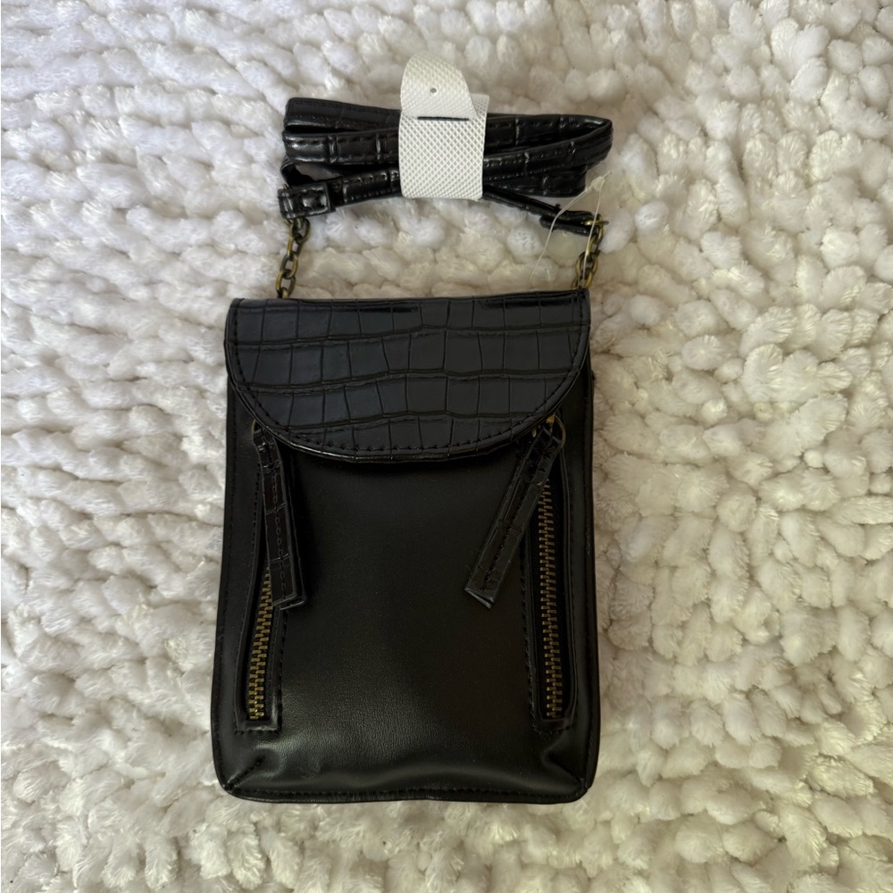 Time and Tru Black Crossbody Bag with Croc Texture
